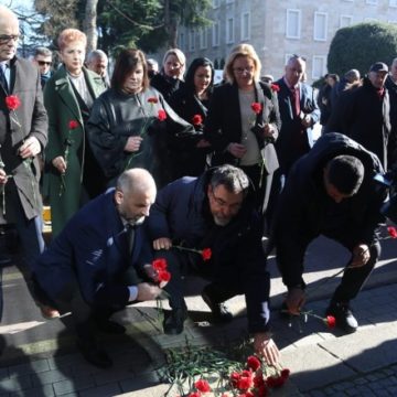 Ulsi Manja: Magjistratët frikacakë nuk mund të vënë në vend drejtësinë e munguar