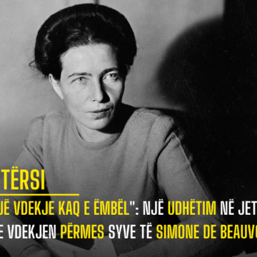 “Një Vdekje kaq e Ëmbël”: Një Udhëtim në Jetën dhe Vdekjen përmes Syve të Simone de Beauvoir