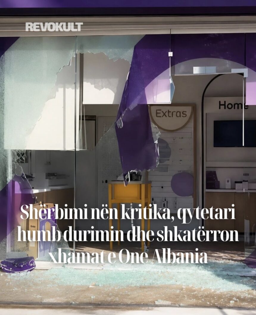 Shërbimi nën kritika, qytetari humb durimin dhe shkatërron xhamat e One Albania