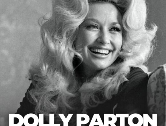 Screenshot Prehet në banesën e fundit pranë bashkëshortit të saj. Dolly Parton, përcillet në një ceremoni private në Nashville.